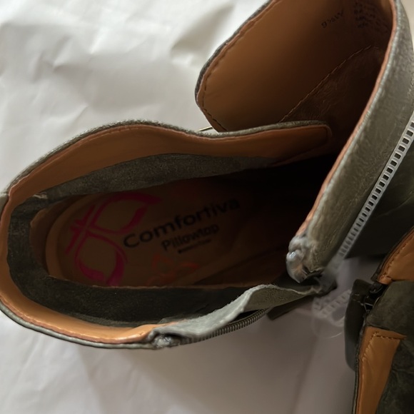 Comfortiva Cardee Bootie - Picture 6 of 13